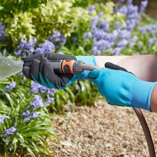 Water Resistant & Waterproof Gardening Gloves